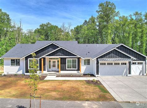 331 274th Street NE, Arlington, WA 98223 .